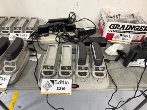 3M 4-Slot TR-944N Li-Ion Recharble Battery Docking Charge Station