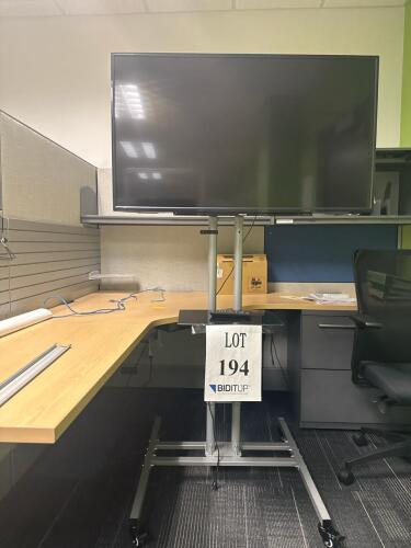 TOSHIBA 49&rdquo; TV ON MOBILE STAND WITH CONTROL [LOCATION: B151 IT ROOM]