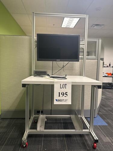 SAMSUNG 32&rdquo; TV MOBILE DESK STAND<br/>(NO CONTROL) [LOCATION: B151 IT ROOM]