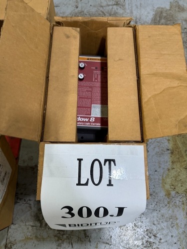 Shadow 8 #9685501 Control Box; 10ms Response; S/N AQ258613