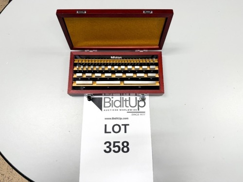 Mitutoyo GAUGE BLOCK SET Code No. 516-959-26