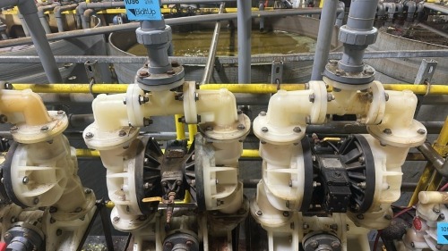 Lot (2) Sandpiper Large Double Diaphragm Pumps