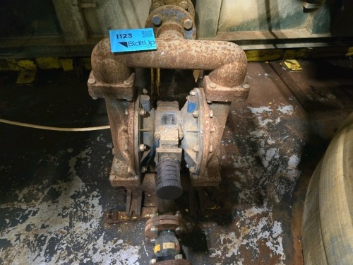 Sandpiper Double Diaphragm Pump