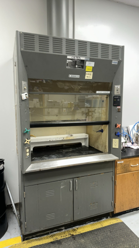 KEWAUNEE LABORATORY FUME HOOD WITH KEEAUNEE AIR ALERT 300