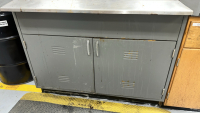 KEWAUNEE LABORATORY FUME HOOD WITH KEEAUNEE AIR ALERT 300 - 6