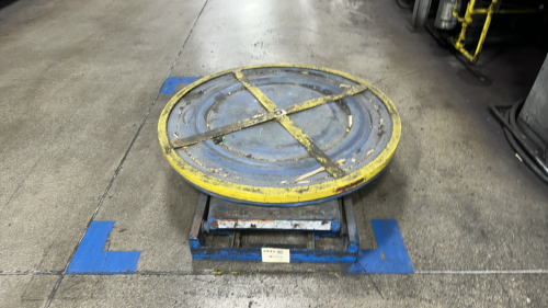 BISHAMON PNEUMATIC 4000 LBS LIFT TABLE