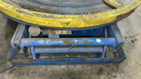 BISHAMON PNEUMATIC 4000 LBS LIFT TABLE - 4
