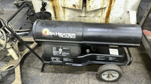 Mr. Heater 175,000 BTU Kerosene Forced Air Heater, Black