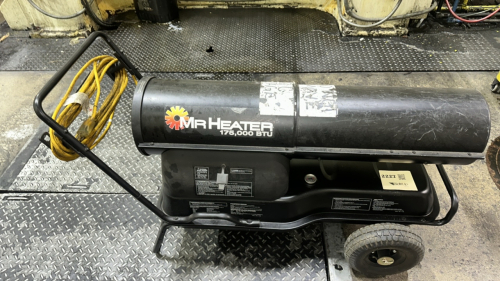 Mr. Heater 175,000 BTU Kerosene Forced Air Heater