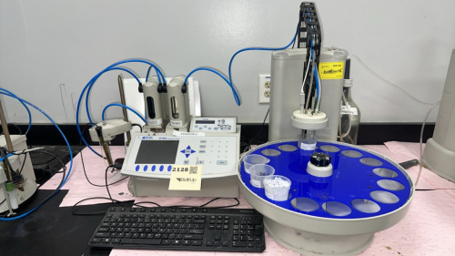 HANNA HI 902 POTENTIOMETRUC TITRATOR WITH HANNA HI 921 AUTOSAMPLER