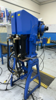 CHICAGO RIVET PNEUMATIC RIVET SETTING MACHINE - 7