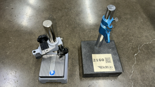 LOT (2) DIAL GAGE STANDS, (1) MITUTOYO 7008, (1) GRANITE BASE