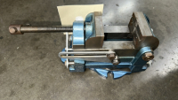 Palmgren Milling Machine Vise with Swivel Base, 2 1/2&rdquo; JAW - 2