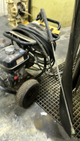 DEWALT3800 PSI 3.5. GPM GAS PRESSURE WASHER WITH (1) TIP - 3
