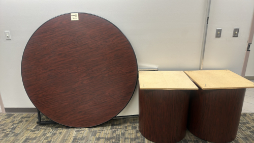 LOT (2) 60" ROUND TABLES AND PODIUM