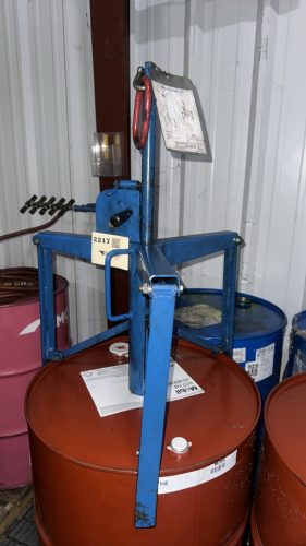 VESTIL PDL-800 AUTOMATIC PLASTIC DRUM LIFTER