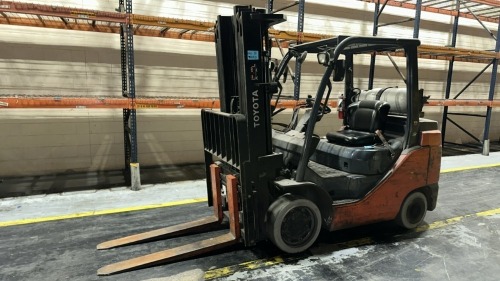 Toyota 8FGC35U Propane Forklift Capacity: 7250 lbs, hours: 11,228
