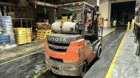 Toyota 8FGC35U Propane Forklift Capacity: 7250 lbs, hours: 11,228 - 3