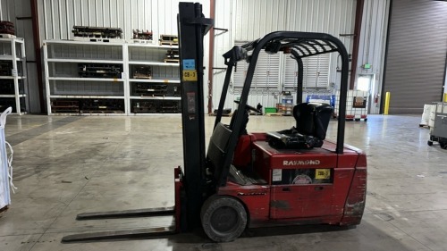 Raymond 445-C35TT Sit Down 3 Wheel Electric Forklift, 3,500 lb Capacity, 36V Battery, 7501 Hours