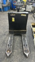 Raymond 8210 Electric Pallet Jack, 4500 lbs Capacity, 24V, Serial 821-16-14367 - 3