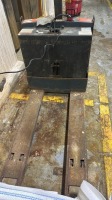 Toyota 8HBW23 Electric Pallet Jack With Built-In Charger - 6