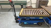Global Industrial ESM91DE Self-Propelled Scissor Lift Table, 2,000 lbs Capacity, 72.8" Max Height