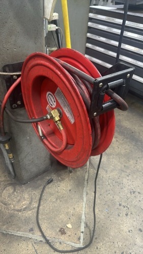 Lot (5) Retractable Air Hose Reels