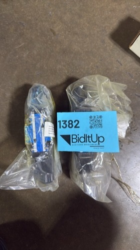 Lot of (2) Solenoid Operated Directional Valves #SWH-G02-C4-A120-10-N