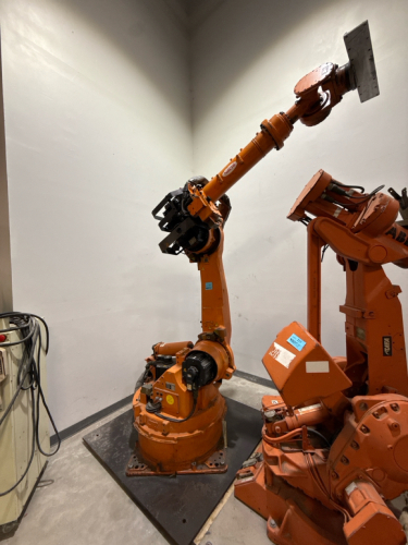 2005 Nachi-Fujikoshi 8 Axis Robotic Arm and AX Controller