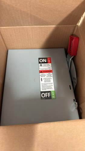 LOT (2) GENERAL ELECTRIC 30 AMPS, 600 VAC, 3POLE, 3-WIRE SAFETY SWITCH, MODEL: THN3361