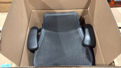 HERMAN MILLER LARGE AERON CHAIR WITH 3 LEVERS
