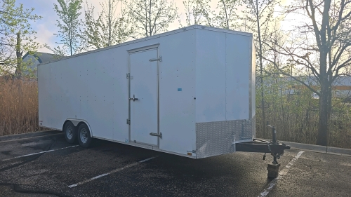 2021 CargoMate 25' E-Series Enclosed Trailer