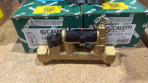 LOT (8) CALEFFI QUICKSETTER BALANCING VALVE WITH FLOW METER