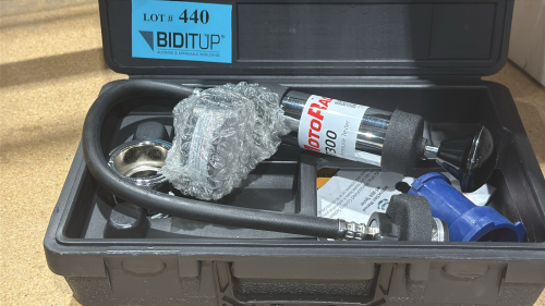 MOTORAD MY300 COOLANT PRESSURE TRSTER WITH PLASTIC CASE, (UNUSED)