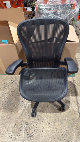 HERMAN MILLER LARGE AERON CHAIR WITH 3 LEVERS