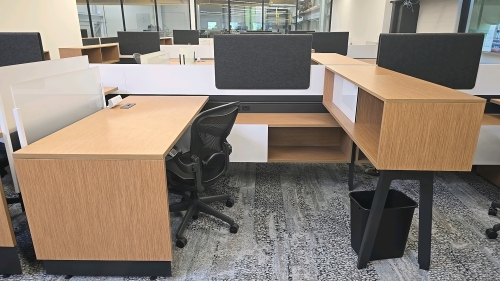 Approx. (20) Teknion Workstation Desks - Power, Adjustable Height, Assembly Required