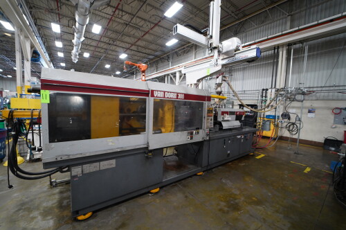 1995 Van Dorn 300 HT Series Hydraulic Injection Molding Machine