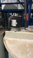 200 GAL TANK WITH MIXER AND ARO DOUBLE DIAPHRAGM PUMP (LOCATION: PLANT 5, 48668 Alpha Dr, Wixom, MI 48393) - 2
