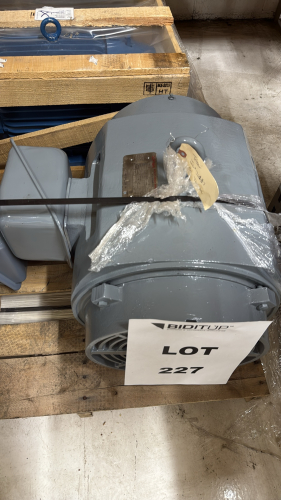 TOSHIBA MOTOR HP: 50 RPM: 1765, FRAME: 326TSC Item type: 3-Phase Induction MotorMake: ToshibaModel: 24CA3738Voltage: 230/460 VHorsepower: 50 HPPhase: 3Frequency: 60 HzRPM (Speed): 1765 RPMFrame: 326TSCDuty: ContinuousCountry of Manufacture: Made in U.S.A