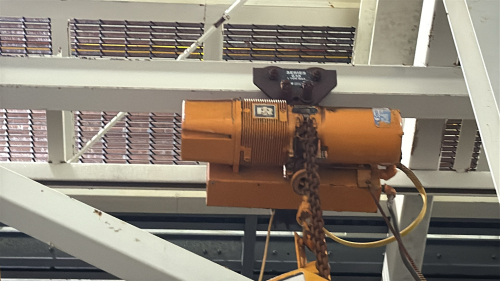 1 TON ELECTRIC OVERHEAD CHAIN HOIST (HOIST ONLY), (LOCATION: PLANT 5, 48668 Alpha Dr, Wixom, MI 48393)