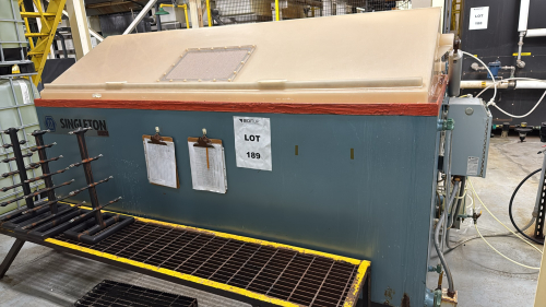 SINGLETON SCCH24SL CORROSION TEST CHAMBER APPROX. Dimensions: 102&Prime;L x 54&Prime;W x 60&Prime;H,(LOCATION: PLANT 5, 48668 Alpha Dr, Wixom, MI 48393)Item type: Corrosion Test ChamberMake: Singleton CorporationModel: SCCH24SLYear: 2017Serial Number: 24SL-50460Date of M