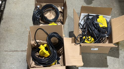 LOT (5) ASST'D BANNER ULTRASONIC SENSORS, , (3) 02725 QT50UDB W/30, AND (2) 72478 QT50UVR3W W/30, (LOCATION: PLANT 5, 48668 ALPHA DR, WIXOM, MI 48393)