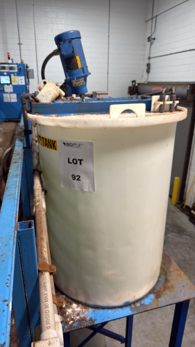 FLOG MAKE UP TANK WITH MIXER (LOCATION: PLANT 5, 48668 Alpha Dr, Wixom, MI 48393)