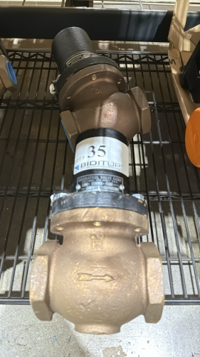LOT (2) Magnatrol 36S17 Solenoid Valve, 24V DC, 23 Watts, 25 PSI, Brass Body (LOCATION: PLANT 5, 48668 ALPHA DR, WIXOM, MI 48393)