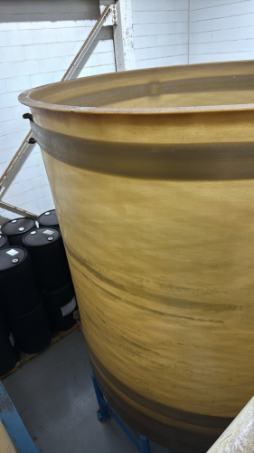 BELDING TANK TECHNOLOGIES 6,123 GAL TANK with stand and ARO DOUBLE DIAPHRAGM PUMP Item type: Industrial Holding TankMake: Belding Tank TechnologiesModel: C-ODV-10-6123Year: 2017ORDER Number: 32100Capacity: 6,123 US GallonsDesign Pressure: AtmosphericSpe