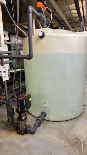 GRUNDFOS PUMP WITH ASSMAN 1000 GAL TANK (LOCATION: PLANT 5, 48668 Alpha Dr, Wixom, MI 48393)