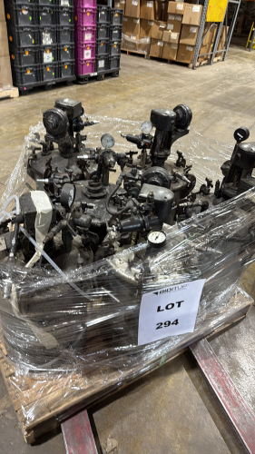 LOT (5) PRESSURE POTS WITH AIR ACUATOR Pallet is on the pallet racking, (LOCATION: PLANT 3, 29883 BECK RD, Wixom, MI 48393)