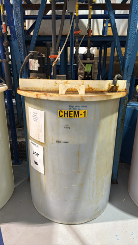 200 GAL TANK WITH MIXER AND ARO DOUBLE DIAPHRAGM PUMP (LOCATION: PLANT 5, 48668 Alpha Dr, Wixom, MI 48393)