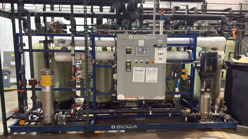 EVOQUA VANTAGE M83 DELUXE WATER TREATMENT /RO SYSTEM Item type: Industrial Water Filtration SystemMake: Evoqua Water TechnologiesModel: Vantage M83 DeluxeSerial Number: 1592116Control Panel: Allen-Bradley PanelView Plus 700Power Supply: 460 VACPhase: 3(LO