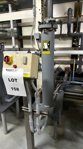 SERFILCO Carbon Purification Chambers WITH CONTROL AND PUMP (LOCATION: PLANT 5, 48668 Alpha Dr, Wixom, MI 48393)